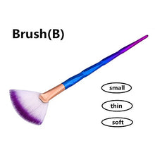 Load image into Gallery viewer, HUIFEN Large Fan Makeup Brush, Portable Slim Professional Apply Perfect For Highlight And Bronzer Cheekbones Brush, 2pcs Together Soft Cosmetic Make Up Tool Foundation Powder Contour Brush (Fan brush)