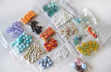 Load image into Gallery viewer, 300 Pcs Small Bags for Jewelry - 2 Mil Clear Reclosable Poly Zipper Bags Sizes 1.5" x 2.3", 2" x 2.7", 2.4" x 3" for Pills, Vitamins