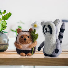 Load image into Gallery viewer, Needle Felting Beginner kit - Wool for Felting Cute Animals Kit Instruction Arts and Crats Easy Funny Family Project Included 3 in 1 Giraffe Racoon Hedgehog Needle Felting Starter