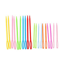 Load image into Gallery viewer, Hekisn Large-Eye Plastic Sewing Needles, 20 Pieces Colorful Safety Lacing Needles, 2 Different Sizes Yarn Sewing Needle, Learning Needles for DIY Sewing Handmade Crafts,3.5 &2.76 inch (20 Pieces)
