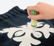 Load image into Gallery viewer, CLOVER 8900 Felting Needle Tool