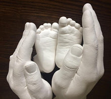 Load image into Gallery viewer, Luna Bean Keepsake Hands Casting Kit | DIY Plaster Statue Molding Kit | Hand Holding Craft for Couples, Adult & Child, Wedding, Friends, Anniversary