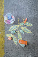 Load image into Gallery viewer, PEBEO Sidewalk Chalk-Clay Pail Create Chalk-10 Assorted Colors