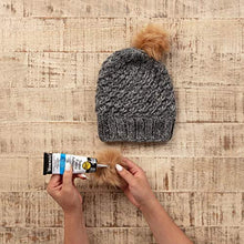 Load image into Gallery viewer, Aleene's Platinum Bond Adhesive Super Fabric 2 oz