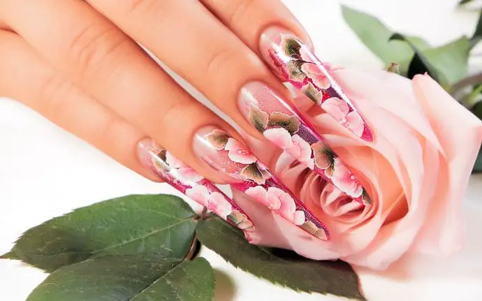 31 Best Nail Fall Designs in 2023: Head-Turning Chic Nails for the Season
