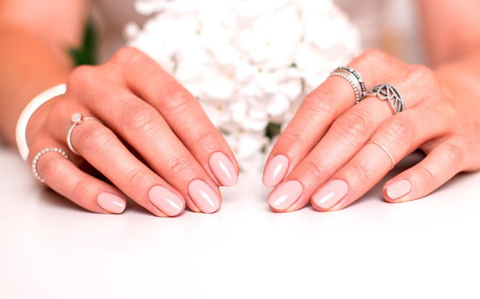 21 Nail Designs for Weddings: The Perfect Manicure for Your Big Day